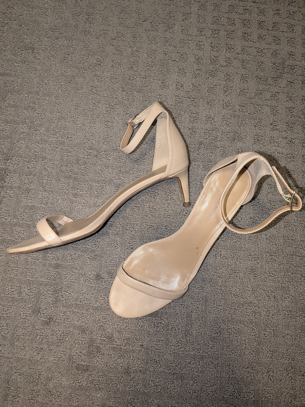 Banana Republic Women's Nude Ankle-Strap Kitten Heel Sandals